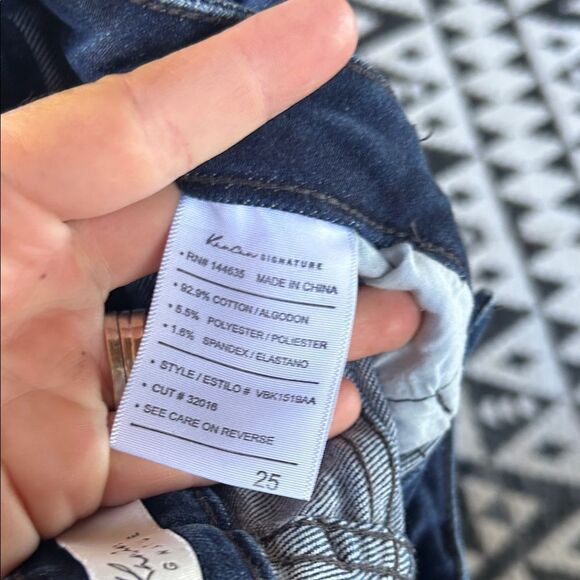 KanCan Midnight Distressed Cropped Jeans C - Picture 7 of 7